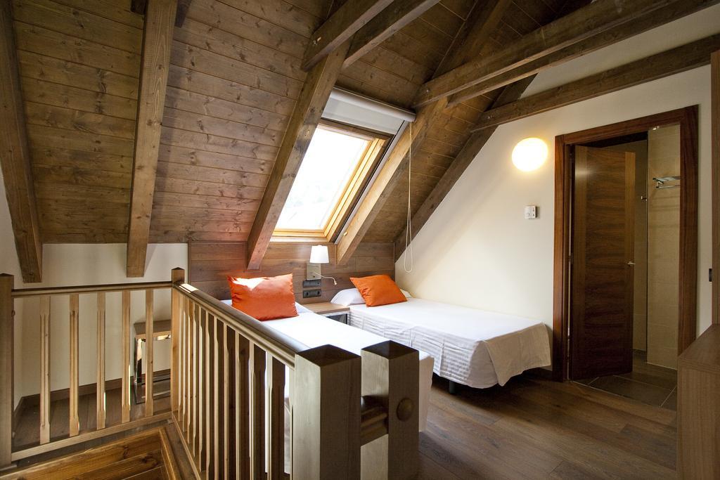 Nubahotel Vielha Szoba fotó